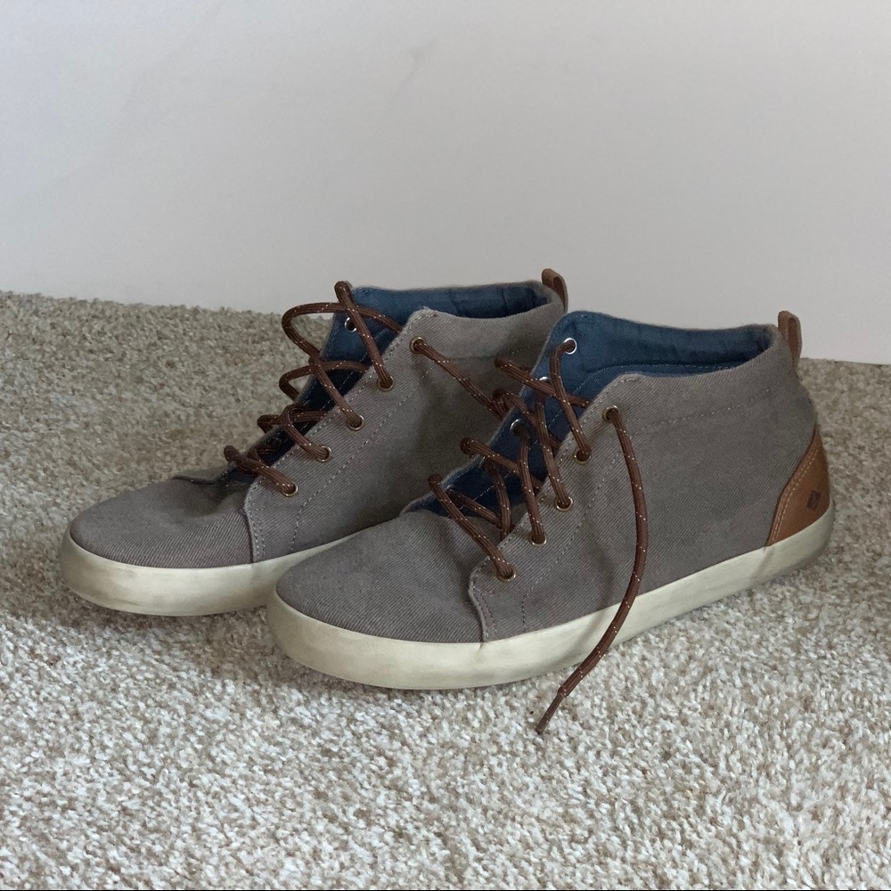 Sperry Boy’s Tuck Mid Lace Up Sneaker Size 6